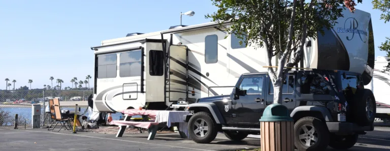 camping with hot tub near me